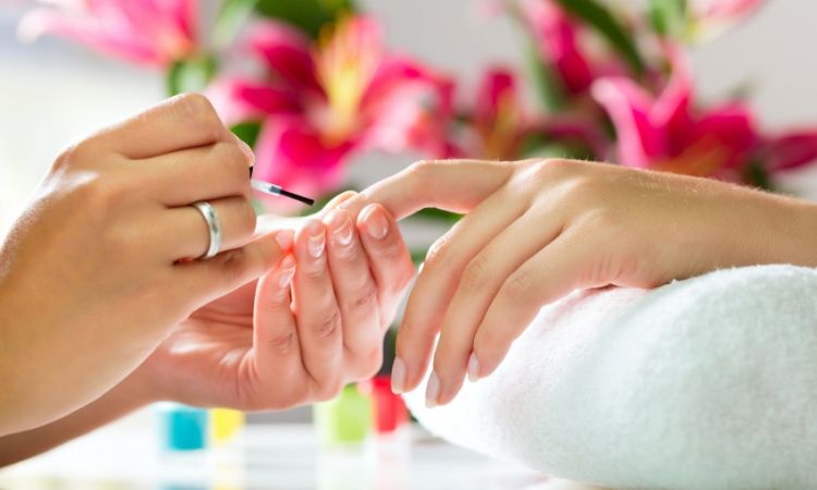 Pedikűr - Manikűr - Műköröm
