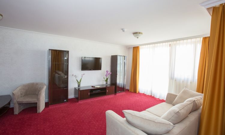 Exclusive suties up to 7