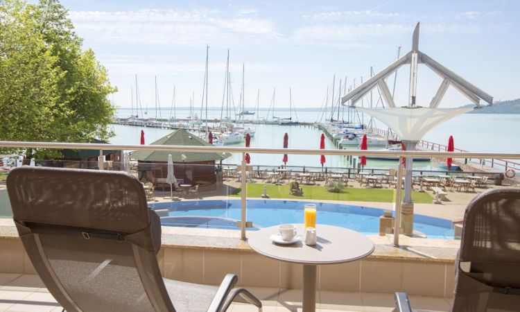 Exclusive suties up to 7