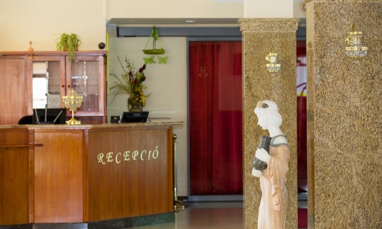 Exceptional location, immence panorama