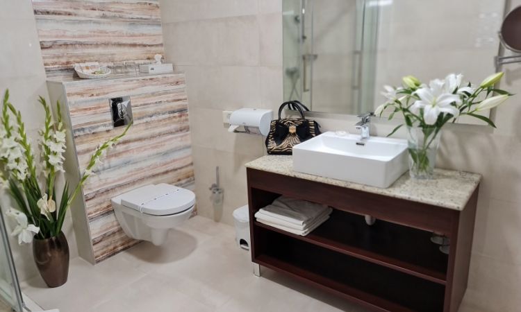 Premium rooms, no balcony